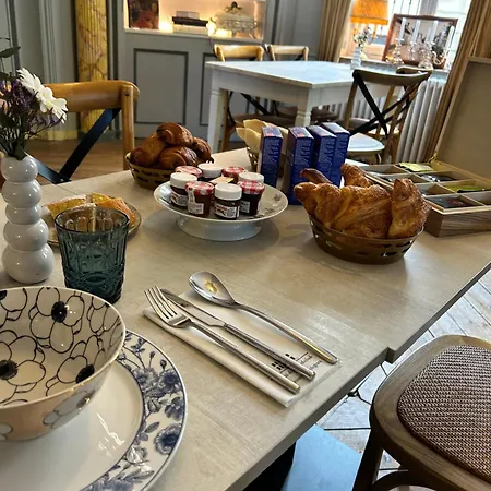 Le Palais De La Cathedrale Отель типа 