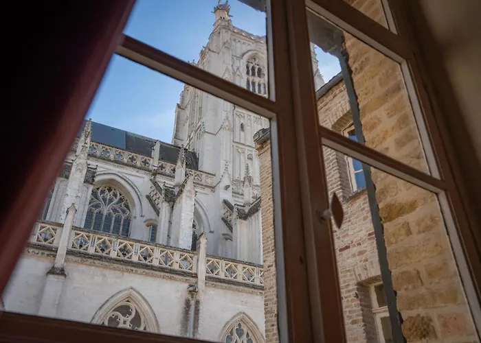 Bed and breakfast Le Palais De La Cathédrale 3*